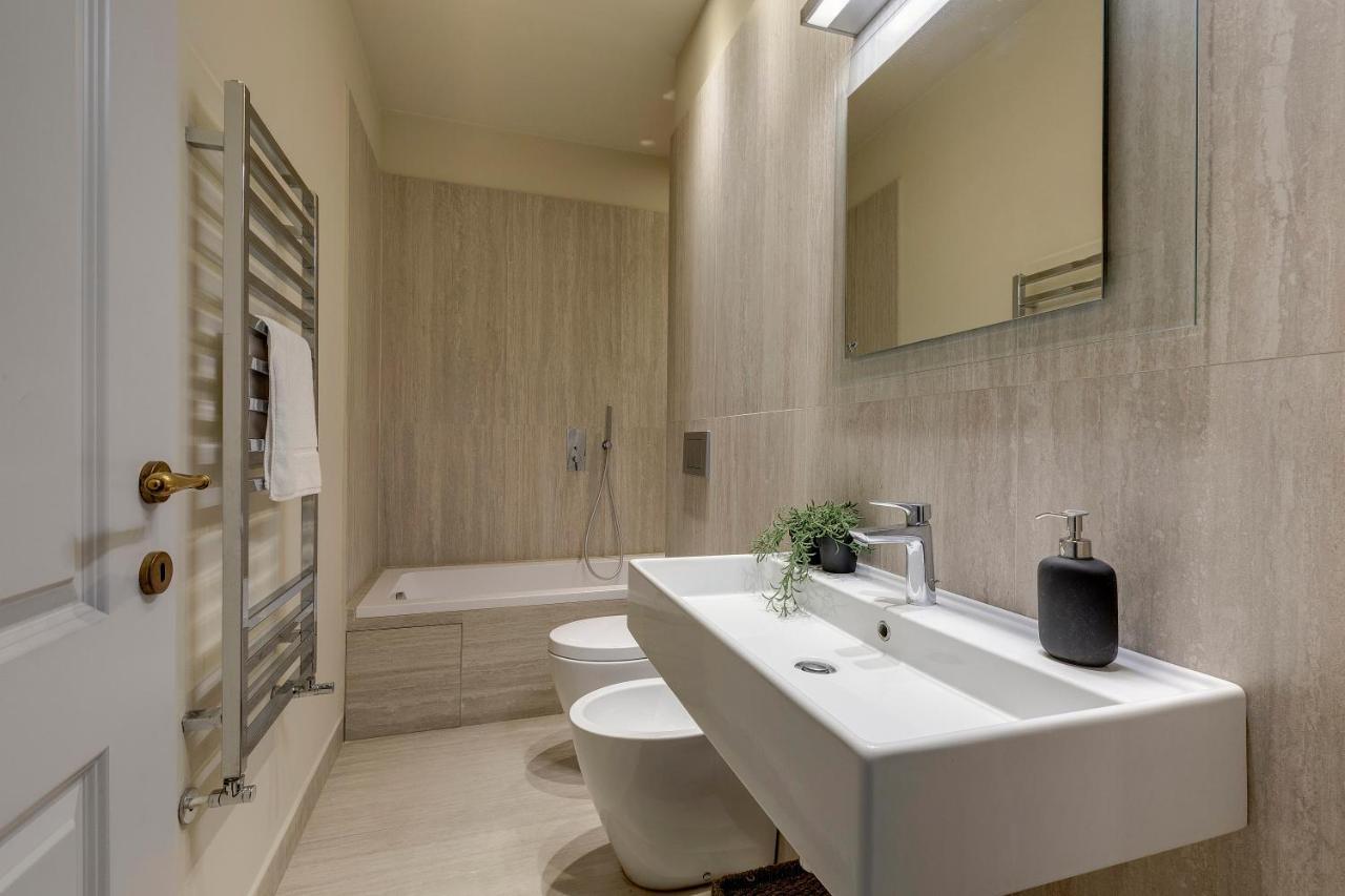 Frida Luxury Apartment By Mamo פירנצה מראה חיצוני תמונה